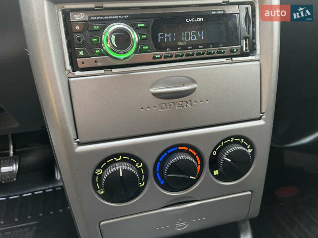 Сірий ВАЗ 2171 Priora, об'ємом двигуна 1.6 л та пробігом 24 тис. км за 4700 $, фото 106 на Automoto.ua