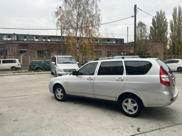 Серый ВАЗ 2171 Priora, объемом двигателя 1.6 л и пробегом 180 тыс. км за 2400 $, фото 3 на Automoto.ua