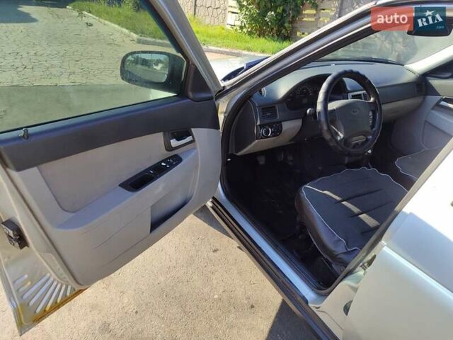 Серый ВАЗ 2171 Priora, объемом двигателя 1.6 л и пробегом 147 тыс. км за 2850 $, фото 5 на Automoto.ua