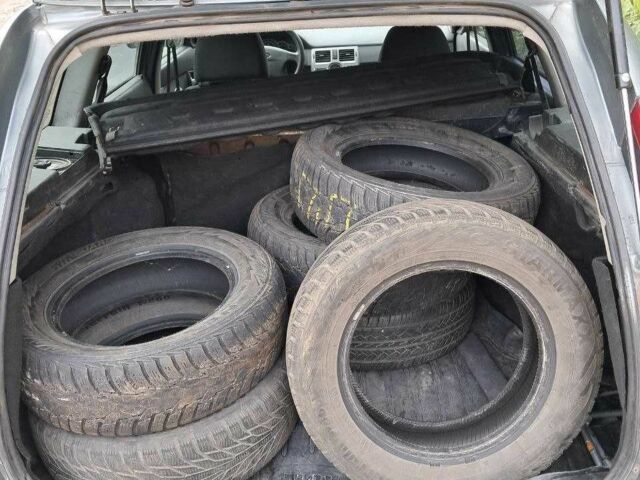 Серый ВАЗ 2171 Priora, объемом двигателя 1.6 л и пробегом 351 тыс. км за 1200 $, фото 1 на Automoto.ua