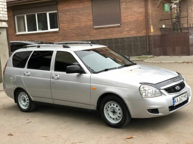 Серый ВАЗ 2171 Priora, объемом двигателя 1.6 л и пробегом 85 тыс. км за 3450 $, фото 3 на Automoto.ua