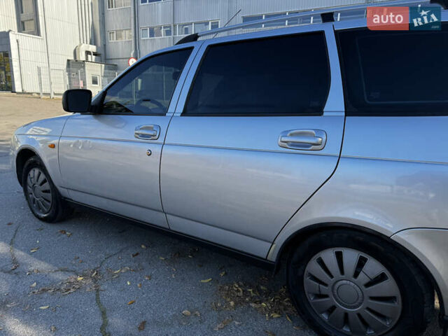 Серый ВАЗ 2171 Priora, объемом двигателя 1.6 л и пробегом 76 тыс. км за 3700 $, фото 7 на Automoto.ua