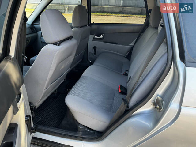 Серый ВАЗ 2171 Priora, объемом двигателя 1.6 л и пробегом 76 тыс. км за 3700 $, фото 10 на Automoto.ua