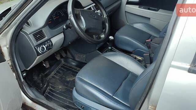 Серый ВАЗ 2171 Priora, объемом двигателя 1.6 л и пробегом 343 тыс. км за 2300 $, фото 13 на Automoto.ua