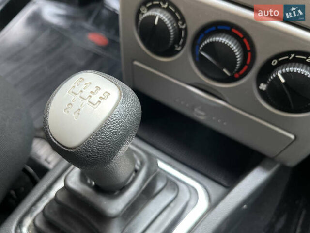 Сірий ВАЗ 2171 Priora, об'ємом двигуна 1.6 л та пробігом 24 тис. км за 4700 $, фото 108 на Automoto.ua