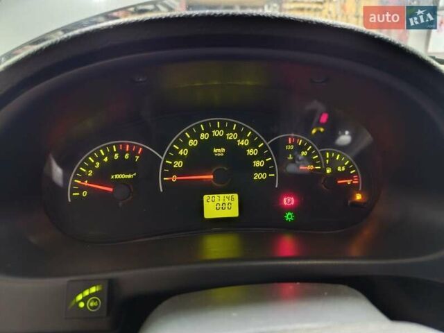 Сірий ВАЗ 2171 Priora, об'ємом двигуна 1.6 л та пробігом 207 тис. км за 2850 $, фото 6 на Automoto.ua