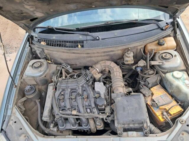 Серый ВАЗ 2171 Priora, объемом двигателя 1.6 л и пробегом 351 тыс. км за 1200 $, фото 4 на Automoto.ua