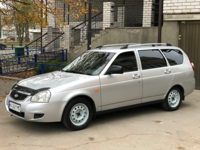 Серый ВАЗ 2171 Priora, объемом двигателя 1.6 л и пробегом 85 тыс. км за 3450 $, фото 2 на Automoto.ua