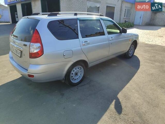 Серый ВАЗ 2171 Priora, объемом двигателя 1.6 л и пробегом 147 тыс. км за 2850 $, фото 2 на Automoto.ua