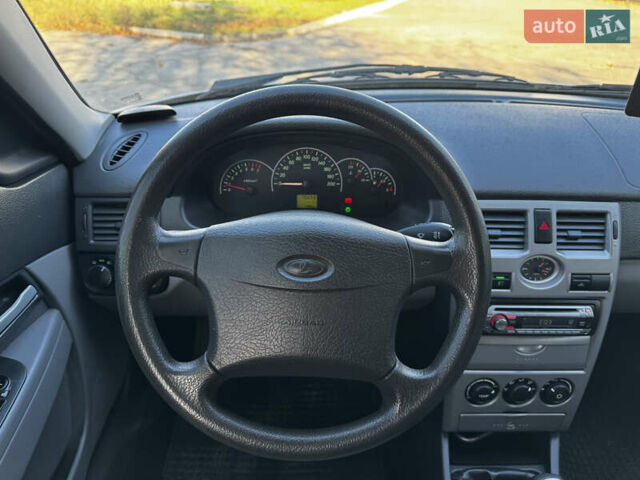 Серый ВАЗ 2171 Priora, объемом двигателя 1.6 л и пробегом 76 тыс. км за 3700 $, фото 13 на Automoto.ua