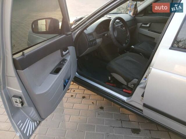 Серый ВАЗ 2171 Priora, объемом двигателя 0 л и пробегом 33 тыс. км за 3999 $, фото 12 на Automoto.ua