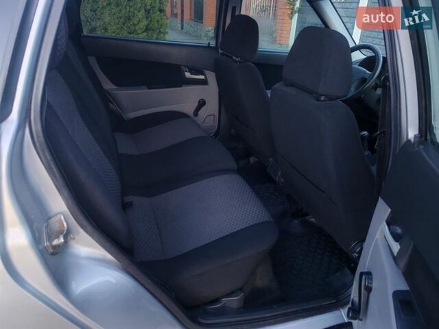 Серый ВАЗ 2171 Priora, объемом двигателя 1.6 л и пробегом 200 тыс. км за 3200 $, фото 13 на Automoto.ua