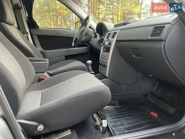 Сірий ВАЗ 2171 Priora, об'ємом двигуна 1.6 л та пробігом 24 тис. км за 4700 $, фото 82 на Automoto.ua