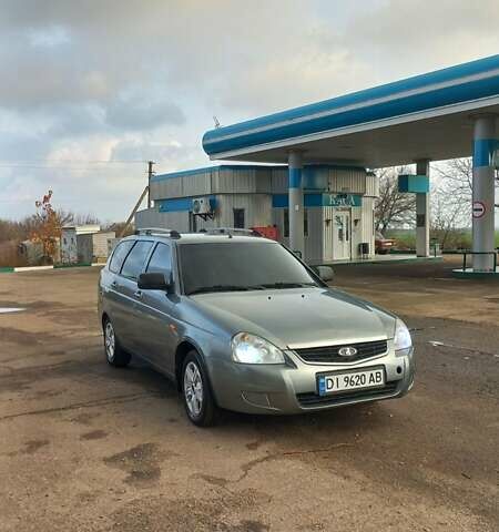 Серый ВАЗ 2171 Priora, объемом двигателя 1.6 л и пробегом 131 тыс. км за 2800 $, фото 2 на Automoto.ua