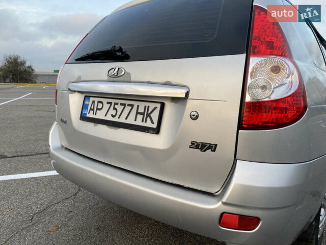 Серый ВАЗ 2171 Priora, объемом двигателя 1.6 л и пробегом 206 тыс. км за 2900 $, фото 5 на Automoto.ua