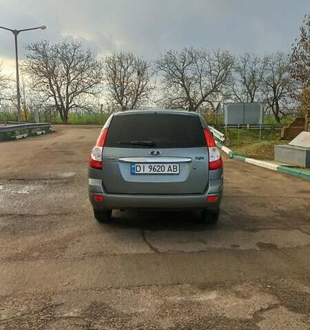 Серый ВАЗ 2171 Priora, объемом двигателя 1.6 л и пробегом 131 тыс. км за 2800 $, фото 5 на Automoto.ua