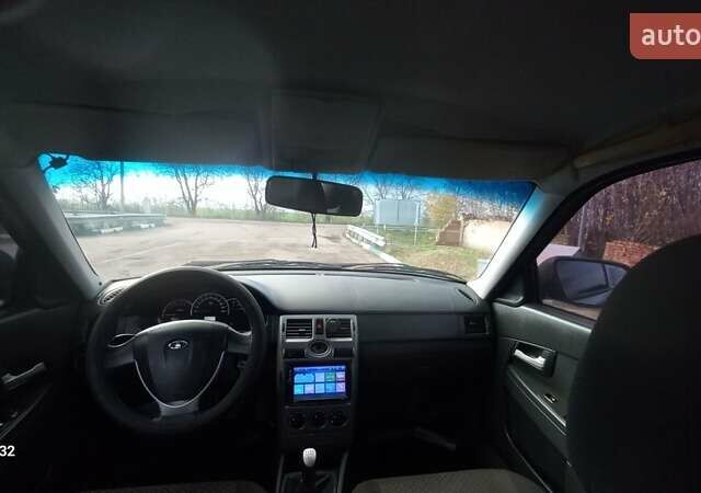 Серый ВАЗ 2171 Priora, объемом двигателя 1.6 л и пробегом 131 тыс. км за 2800 $, фото 7 на Automoto.ua