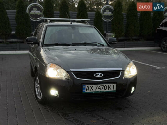 Серый ВАЗ 2171 Priora, объемом двигателя 1.6 л и пробегом 160 тыс. км за 3350 $, фото 1 на Automoto.ua