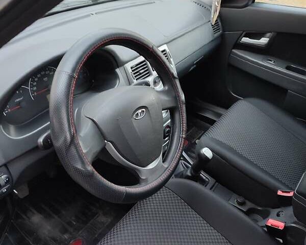 Серый ВАЗ 2171 Priora, объемом двигателя 1.6 л и пробегом 200 тыс. км за 3900 $, фото 16 на Automoto.ua