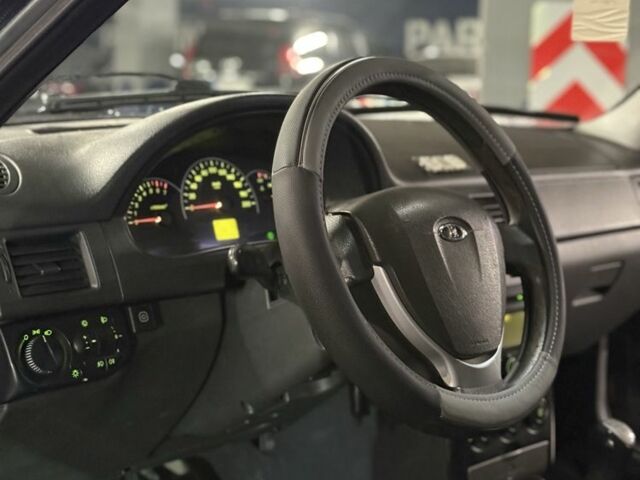 Серый ВАЗ 2171 Priora, объемом двигателя 1.6 л и пробегом 160 тыс. км за 3350 $, фото 7 на Automoto.ua