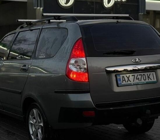 Серый ВАЗ 2171 Priora, объемом двигателя 1.6 л и пробегом 170 тыс. км за 2300 $, фото 7 на Automoto.ua