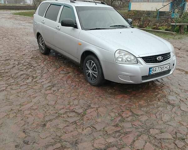 Серый ВАЗ 2171 Priora, объемом двигателя 1.6 л и пробегом 118 тыс. км за 3500 $, фото 2 на Automoto.ua