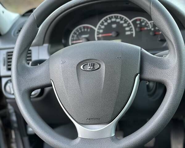 Серый ВАЗ 2171 Priora, объемом двигателя 1.6 л и пробегом 45 тыс. км за 4700 $, фото 7 на Automoto.ua