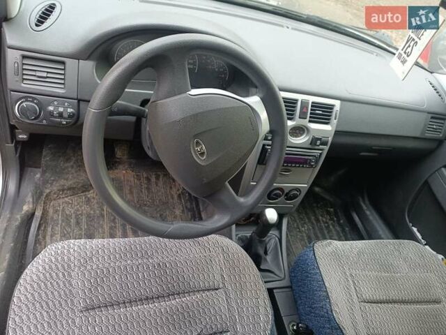 Серый ВАЗ 2171 Priora, объемом двигателя 2 л и пробегом 163 тыс. км за 3500 $, фото 3 на Automoto.ua