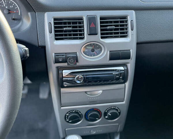 Серый ВАЗ 2171 Priora, объемом двигателя 1.6 л и пробегом 87 тыс. км за 3950 $, фото 14 на Automoto.ua