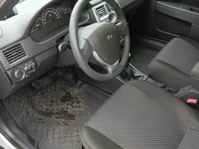 Сірий ВАЗ 2171 Priora, об'ємом двигуна 1.6 л та пробігом 87 тис. км за 3200 $, фото 8 на Automoto.ua