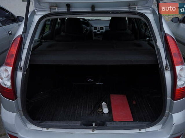 Сірий ВАЗ 2171 Priora, об'ємом двигуна 1.6 л та пробігом 122 тис. км за 3500 $, фото 4 на Automoto.ua