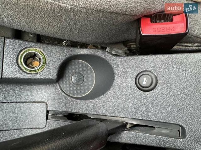 Синий ВАЗ 2171 Priora, объемом двигателя 1.6 л и пробегом 86 тыс. км за 3499 $, фото 26 на Automoto.ua