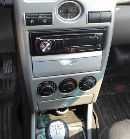 Синий ВАЗ 2171 Priora, объемом двигателя 1.6 л и пробегом 132 тыс. км за 2500 $, фото 3 на Automoto.ua