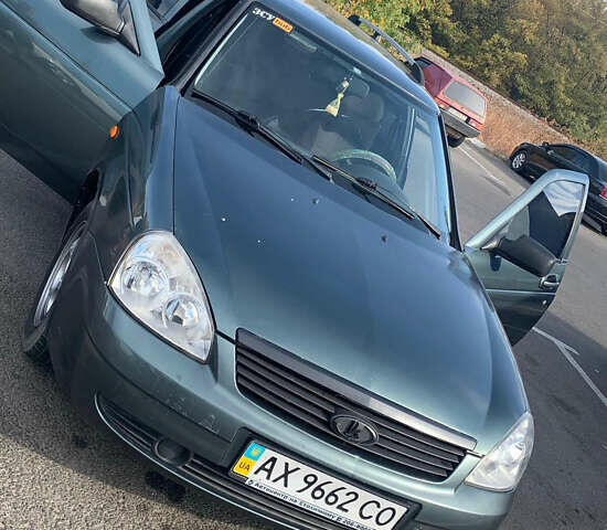 Зеленый ВАЗ 2171 Priora, объемом двигателя 1.6 л и пробегом 170 тыс. км за 2750 $, фото 1 на Automoto.ua