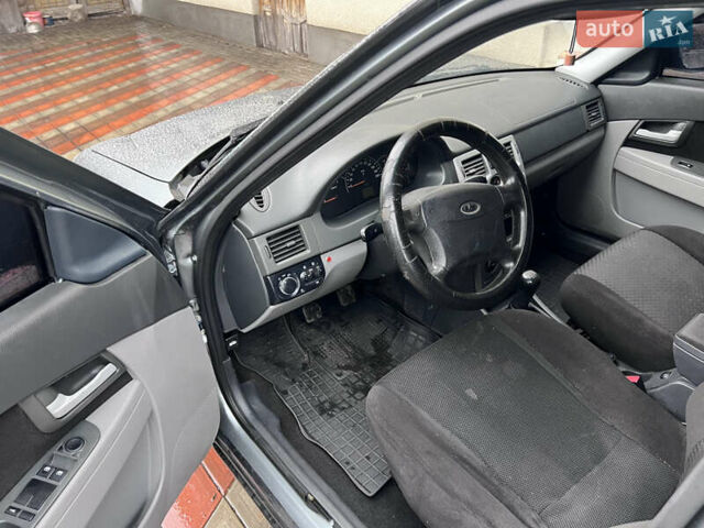 Зеленый ВАЗ 2171 Priora, объемом двигателя 1.6 л и пробегом 180 тыс. км за 2300 $, фото 12 на Automoto.ua