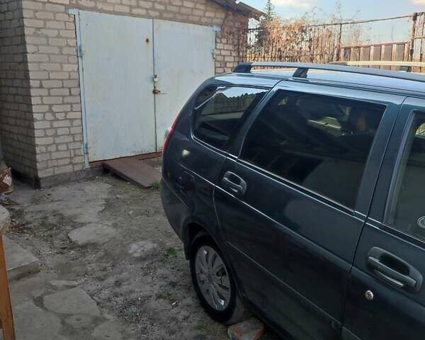 Зелений ВАЗ 2171 Priora, об'ємом двигуна 1.6 л та пробігом 198 тис. км за 3200 $, фото 1 на Automoto.ua