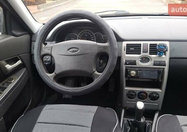 Зеленый ВАЗ 2171 Priora, объемом двигателя 1.6 л и пробегом 83 тыс. км за 3150 $, фото 42 на Automoto.ua