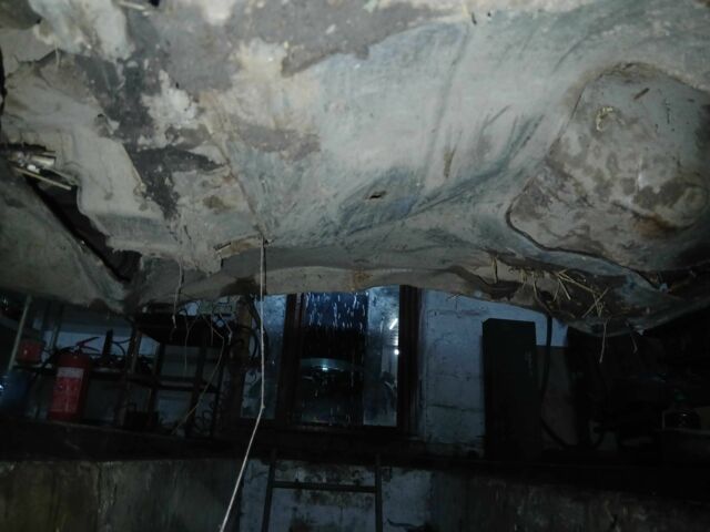 Зелений ВАЗ 2171 Priora, об'ємом двигуна 1.6 л та пробігом 324 тис. км за 1100 $, фото 8 на Automoto.ua