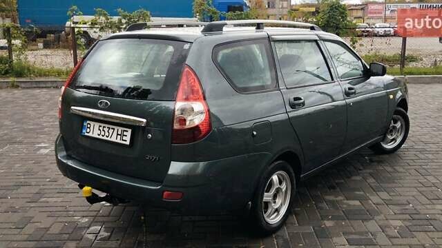 ВАЗ 2171 Priora 2011 в Днепре (Днепропетровске) на Automoto.ua Зеленый ВАЗ 2171 Priora, объемом двигателя 1.6 л и пробегом 192 тыс. км за 2650 $, фото 1 на Automoto.ua
