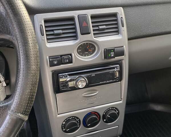 Зеленый ВАЗ 2171 Priora, объемом двигателя 1.6 л и пробегом 135 тыс. км за 3700 $, фото 24 на Automoto.ua