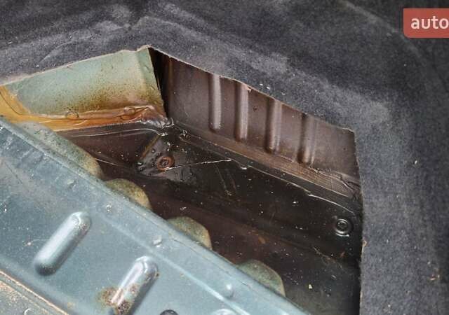 Зеленый ВАЗ 2171 Priora, объемом двигателя 1.6 л и пробегом 83 тыс. км за 3150 $, фото 25 на Automoto.ua