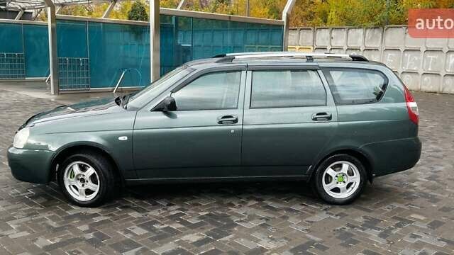 ВАЗ 2171 Priora 2011 в Днепре (Днепропетровске) на Automoto.ua Зеленый ВАЗ 2171 Priora, объемом двигателя 1.6 л и пробегом 192 тыс. км за 2650 $, фото 9 на Automoto.ua