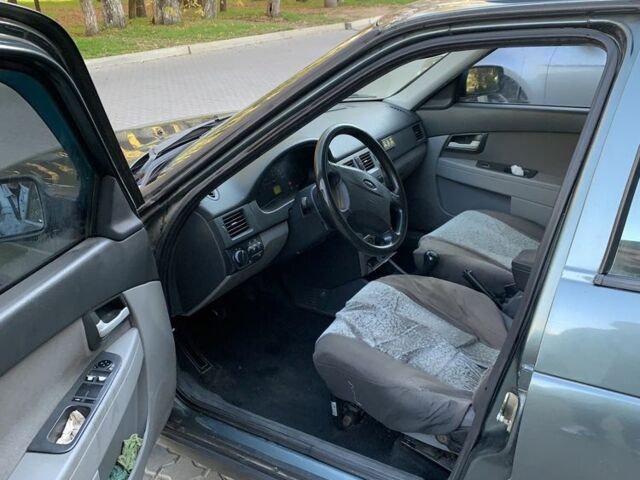 Зелений ВАЗ 2171 Priora, об'ємом двигуна 1.6 л та пробігом 190 тис. км за 2400 $, фото 7 на Automoto.ua