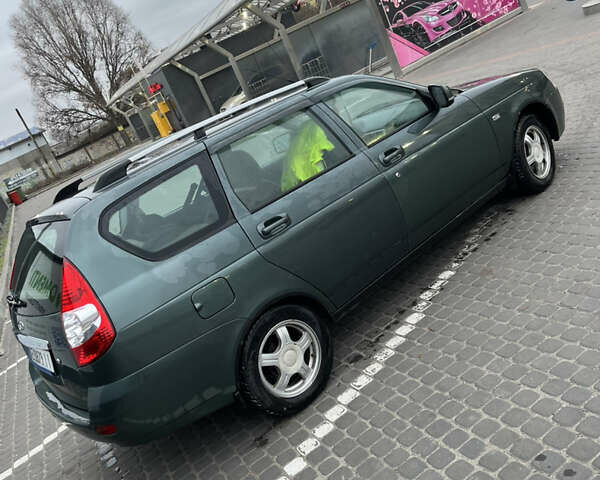 Зеленый ВАЗ 2171 Priora, объемом двигателя 1.6 л и пробегом 193 тыс. км за 2800 $, фото 2 на Automoto.ua