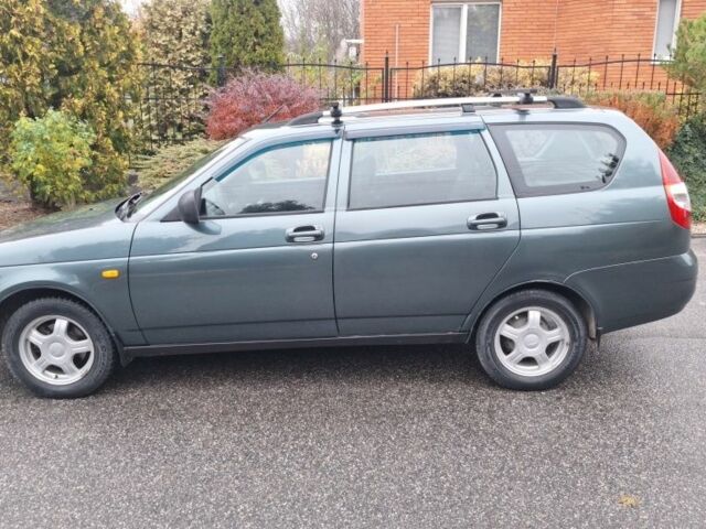 Зеленый ВАЗ 2171 Priora, объемом двигателя 1.6 л и пробегом 83 тыс. км за 3150 $, фото 1 на Automoto.ua