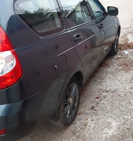 Зелений ВАЗ 2171 Priora, об'ємом двигуна 1.6 л та пробігом 150 тис. км за 3000 $, фото 6 на Automoto.ua