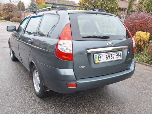 Зеленый ВАЗ 2171 Priora, объемом двигателя 1.6 л и пробегом 83 тыс. км за 3150 $, фото 2 на Automoto.ua