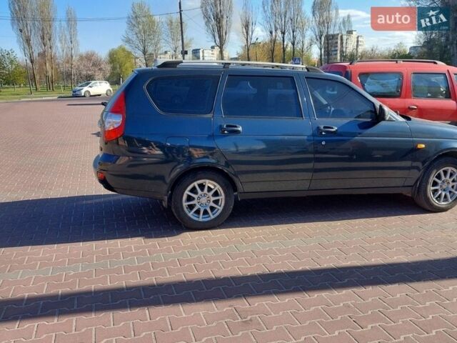 Зеленый ВАЗ 2171 Priora, объемом двигателя 1.6 л и пробегом 137 тыс. км за 3000 $, фото 2 на Automoto.ua