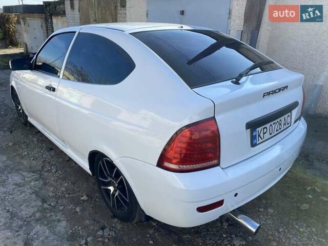 Білий ВАЗ 2172 Priora, об'ємом двигуна 1.6 л та пробігом 183 тис. км за 6200 $, фото 3 на Automoto.ua