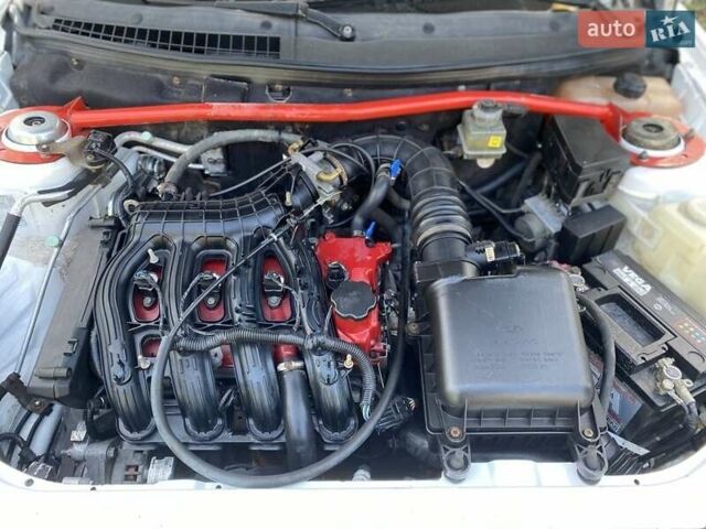 Білий ВАЗ 2172 Priora, об'ємом двигуна 1.6 л та пробігом 183 тис. км за 6200 $, фото 16 на Automoto.ua